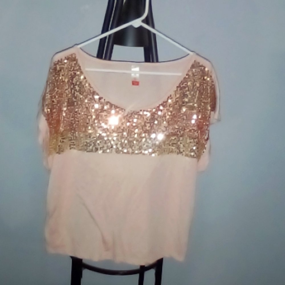 2x Blush/Gold Sequins Short Sleeved Shirt